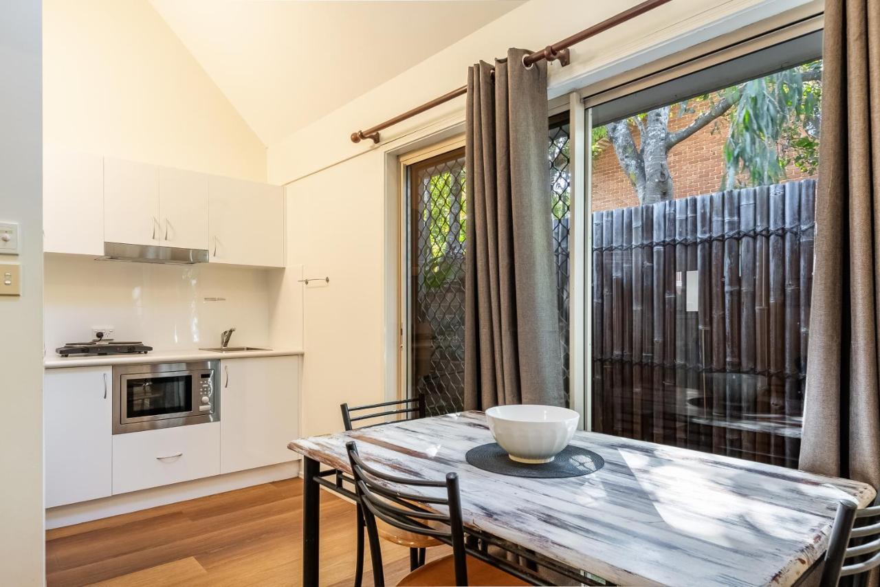 Byron Central Apartments Byron Bay Esterno foto